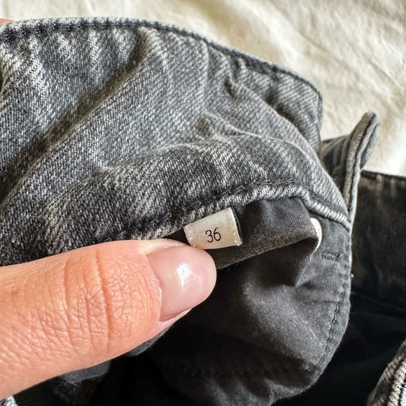 Sandro women’s high rise jeans in gray/black - Picture 5 of 10